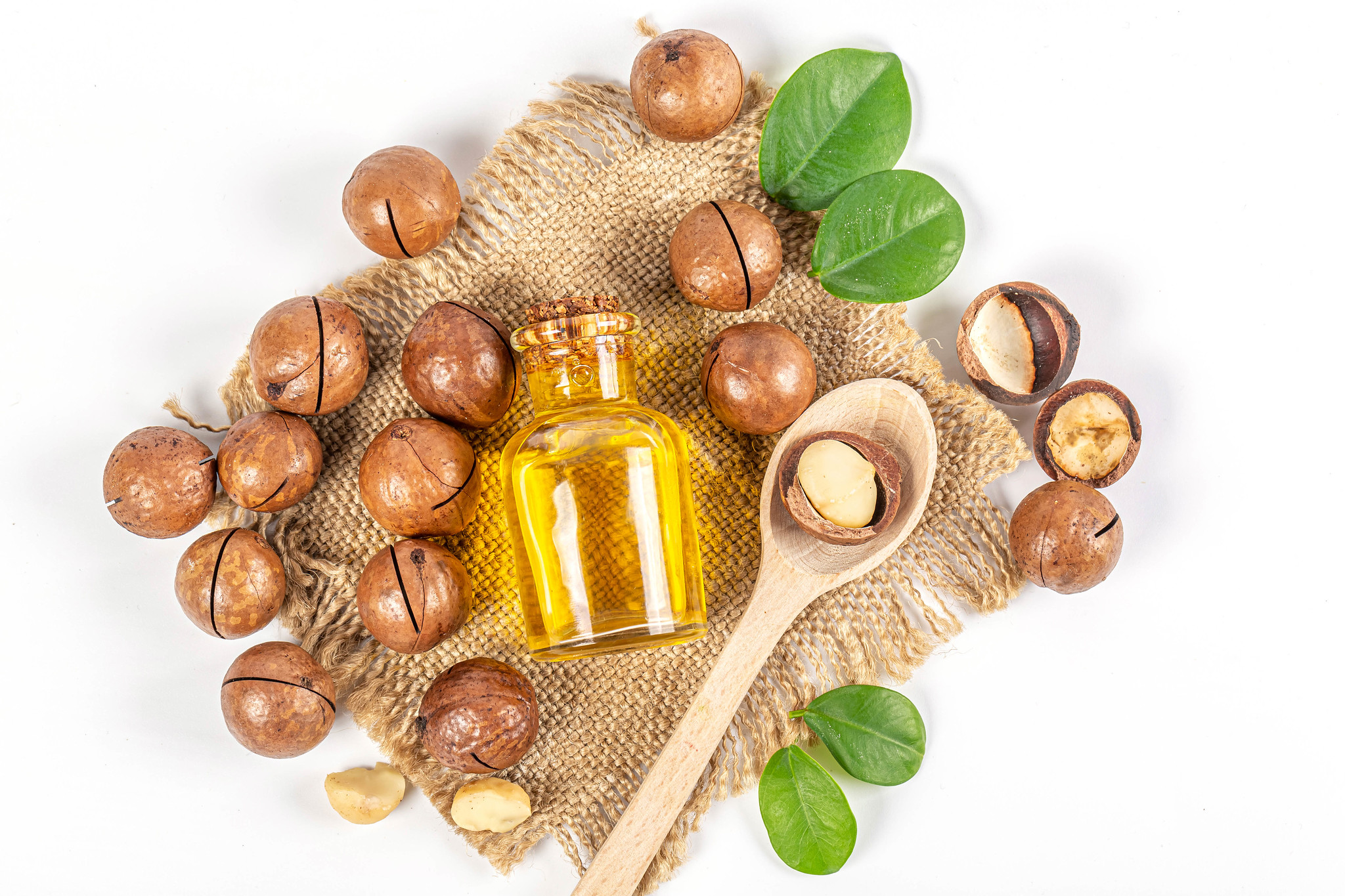 ¿Eres un amante del aceite de avellana? Asegúrate de conocer sus contraindicaciones para una dieta saludable y equilibrada